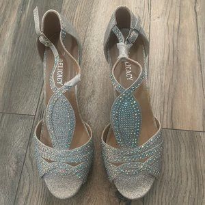 DELICACY EXCITED-94‎ SILVER RHINESTONE BLING PLATFORM LOW HEEL SANDALS 7.5